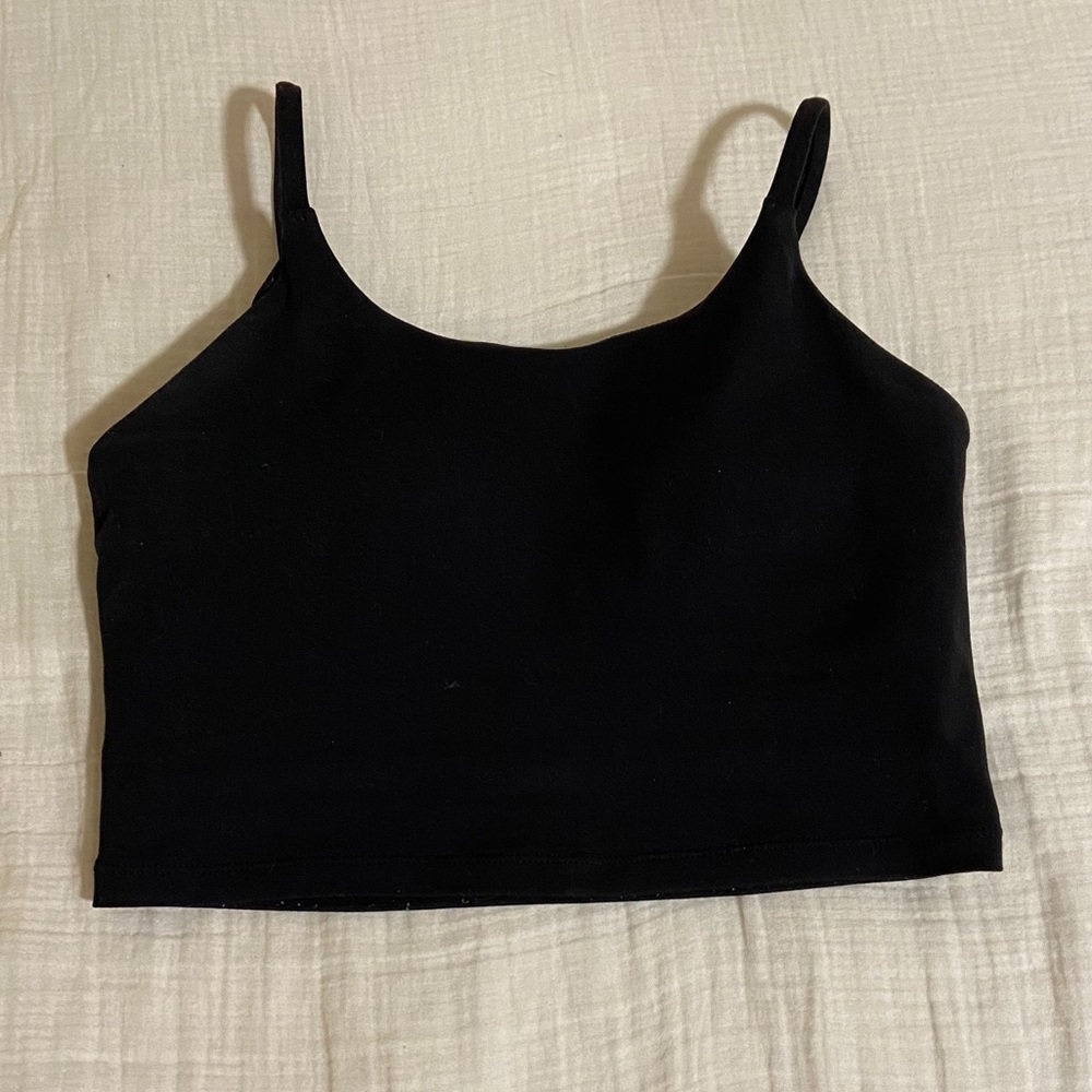 Black cropped tank